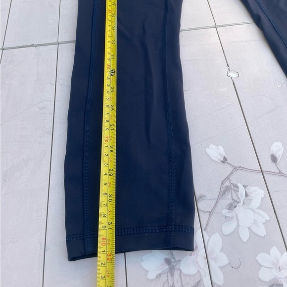 lululemon athletica Navy Leggings - Picture 4 of 5